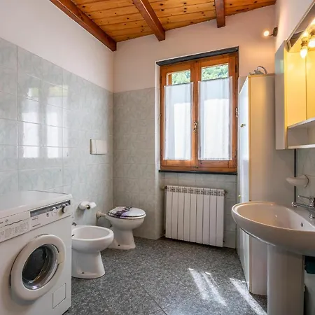 Ferienhaus Stunning In Loco Di Rovegno With Wifi And 2 Bedrooms *