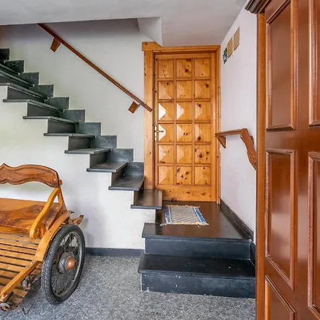Stunning In Loco Di Rovegno With Wifi And 2 Bedrooms Ferienhaus Carchelli