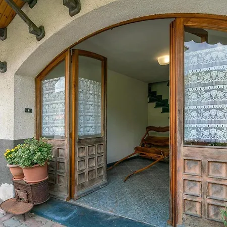 Stunning In Loco Di Rovegno With Wifi And 2 Bedrooms * Carchelli