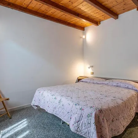 Stunning In Loco Di Rovegno With Wifi And 2 Bedrooms *