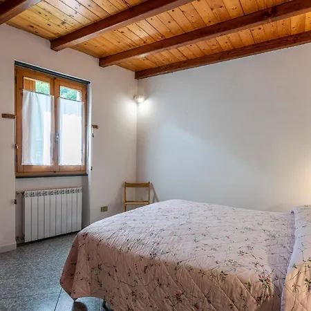 Ferienhaus Stunning In Loco Di Rovegno With Wifi And 2 Bedrooms